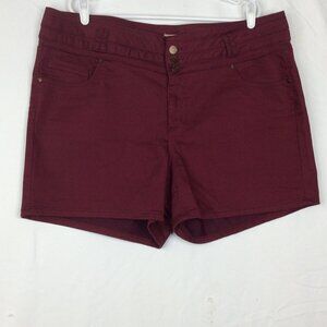 Blue Spice 22 Plus Woman Shorts Maroon 3 Button Zip Closure Pockets Stretch